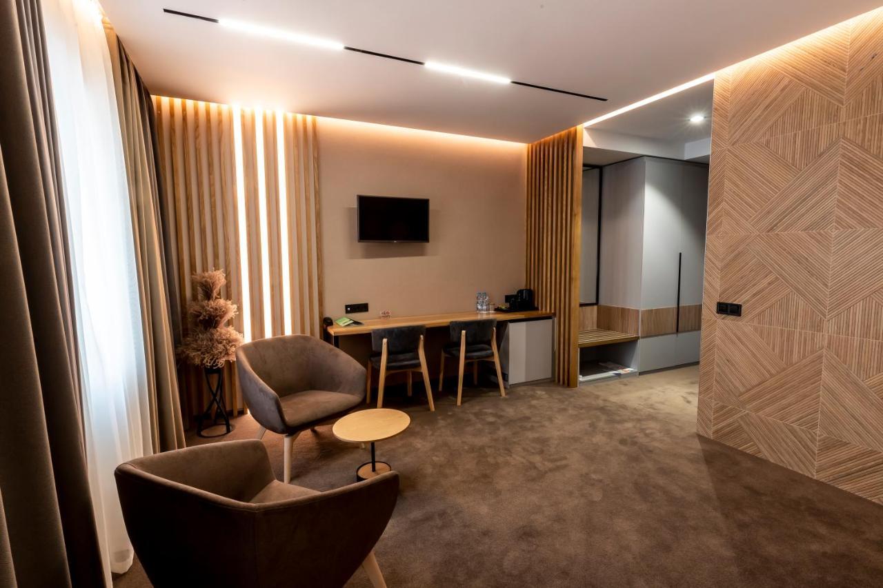 Park House Otel Kryvyi Rih Dış mekan fotoğraf